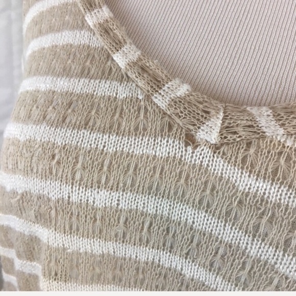 ✨5 FOR $25✨   Splendid Stripe Lightweight V-Neck Sweater - Picture 2 of 7